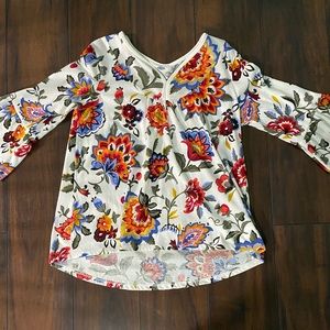 cute floral top from old navy